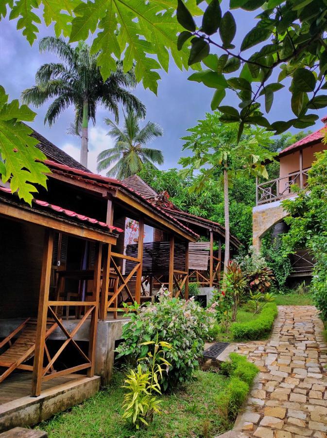 Hotel Benjamin อัมบาโตโลกา ภายนอก รูปภาพ